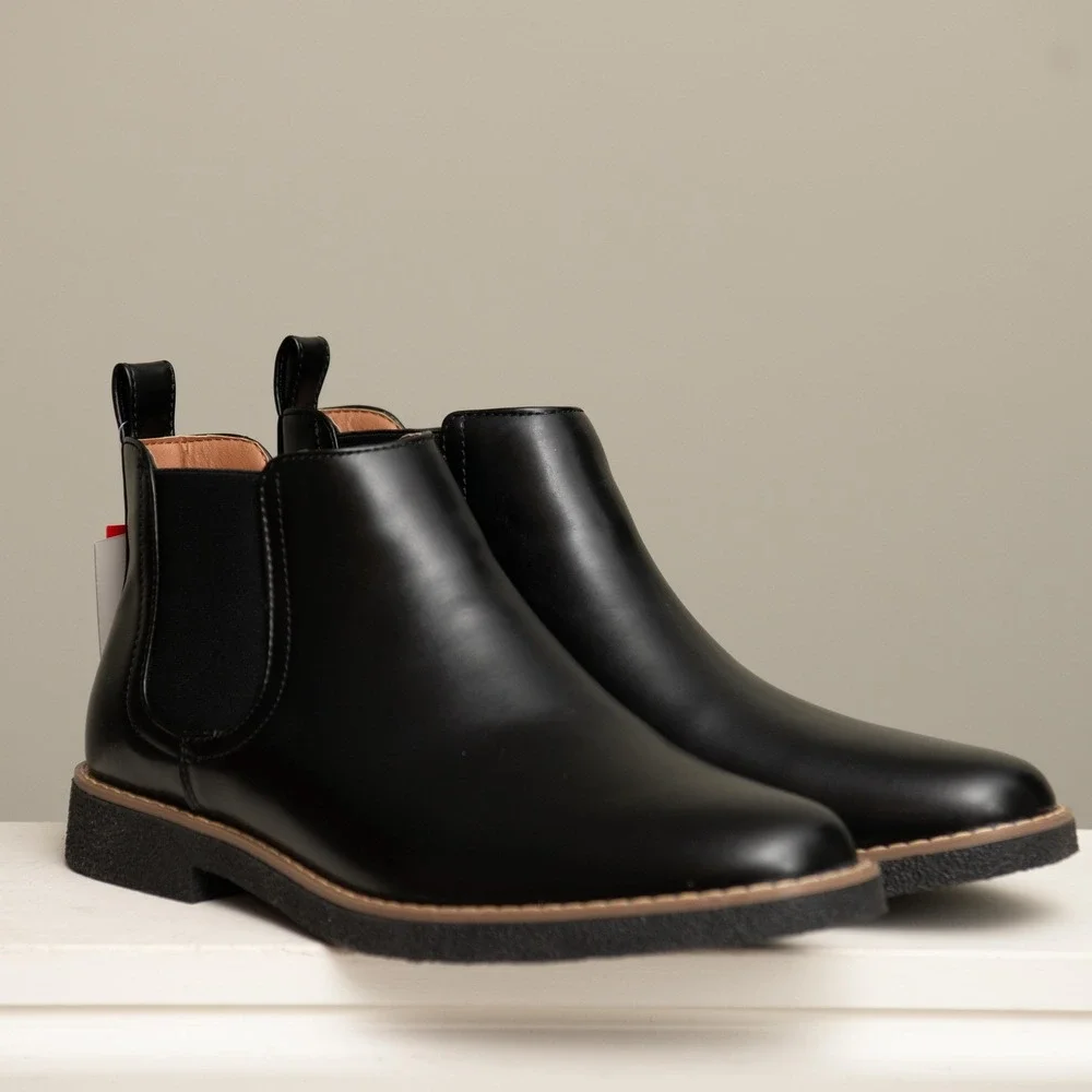Deer Stags Chelsea Boots NEW Sz10.5 Black Ankle Boots Modern Sleek Dressy Casual